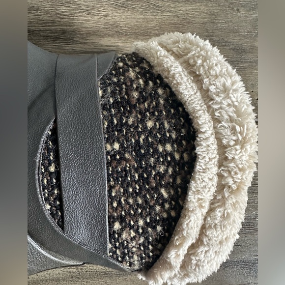 Muck Boot Company Women's Brown Insulated Short Winter Boots - Picture 4 of 6